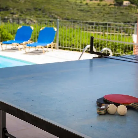 Natasha فيلة Ratzaklíon