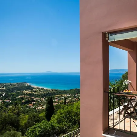 Natasha Villa Ratzaklion